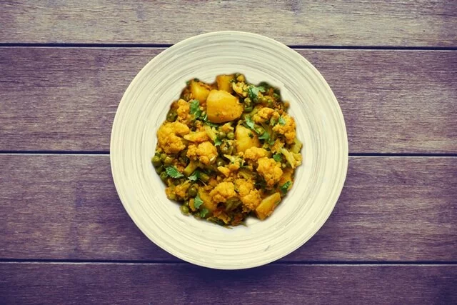 Alu Gobi - Culinária Indiana