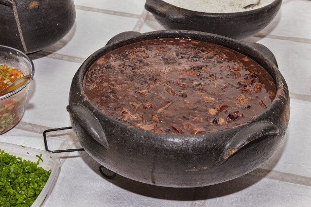 Feijoada-História da Gastronomia no Brasil